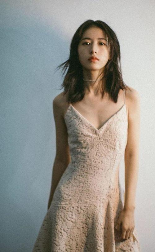 周雨彤娱乐圈爆料,揭秘明星幕后故事